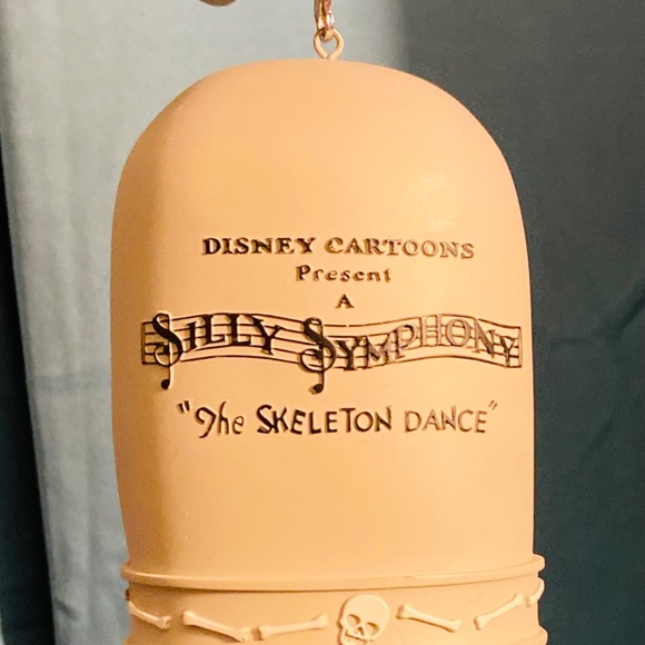 NWT Disney Skeleton Dance Silly Symphony Christmas Ornament Sketchbook NWT - Picture 5 of 6